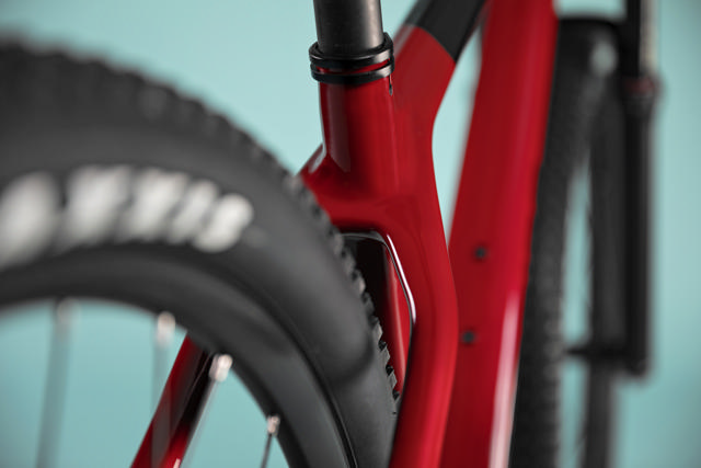 SPEEDER 200 MATT BLACK/SILVER XL 59CM