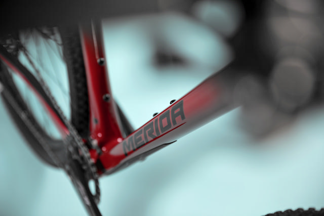 SPEEDER 200 MATT BLACK/SILVER XL 59CM