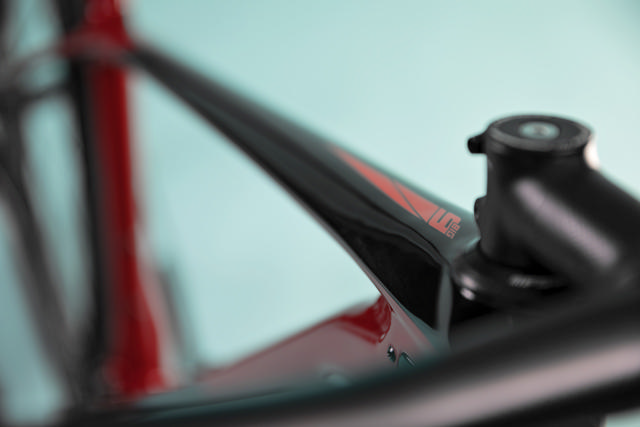 SPEEDER 200 MATT BLACK/SILVER XL 59CM